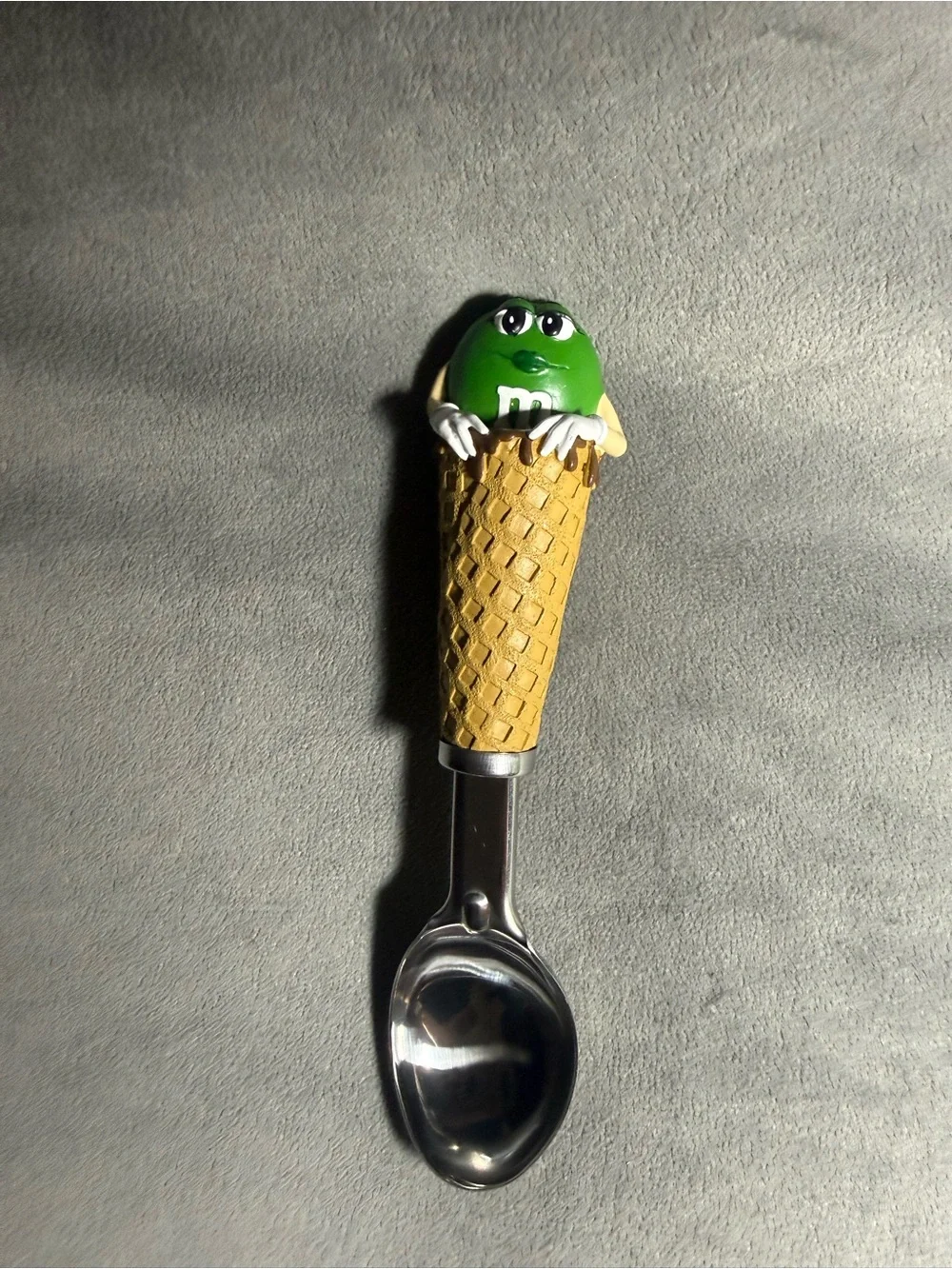 M&M'S Green Character Mug with Ice Cream Scooper & Luggage Lock & Key Cover